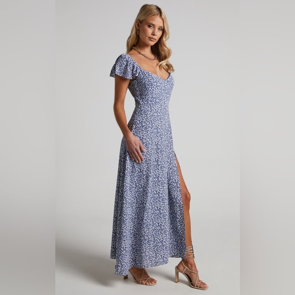 DONISSA MIDI DRESS - THIGH SPLIT FLUTTER SLEEVE DRESS IN BLUE - Picture 2 of 2